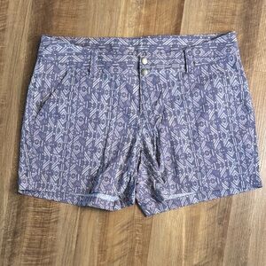 Patterned purple Women's Shorts